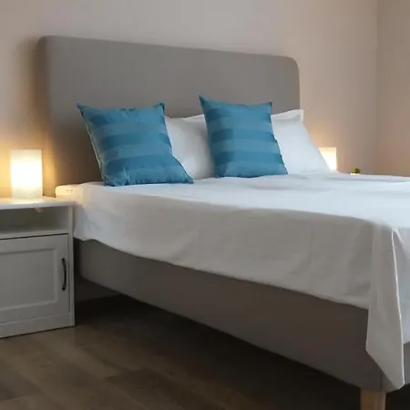 Centrum Apartman Jokai *